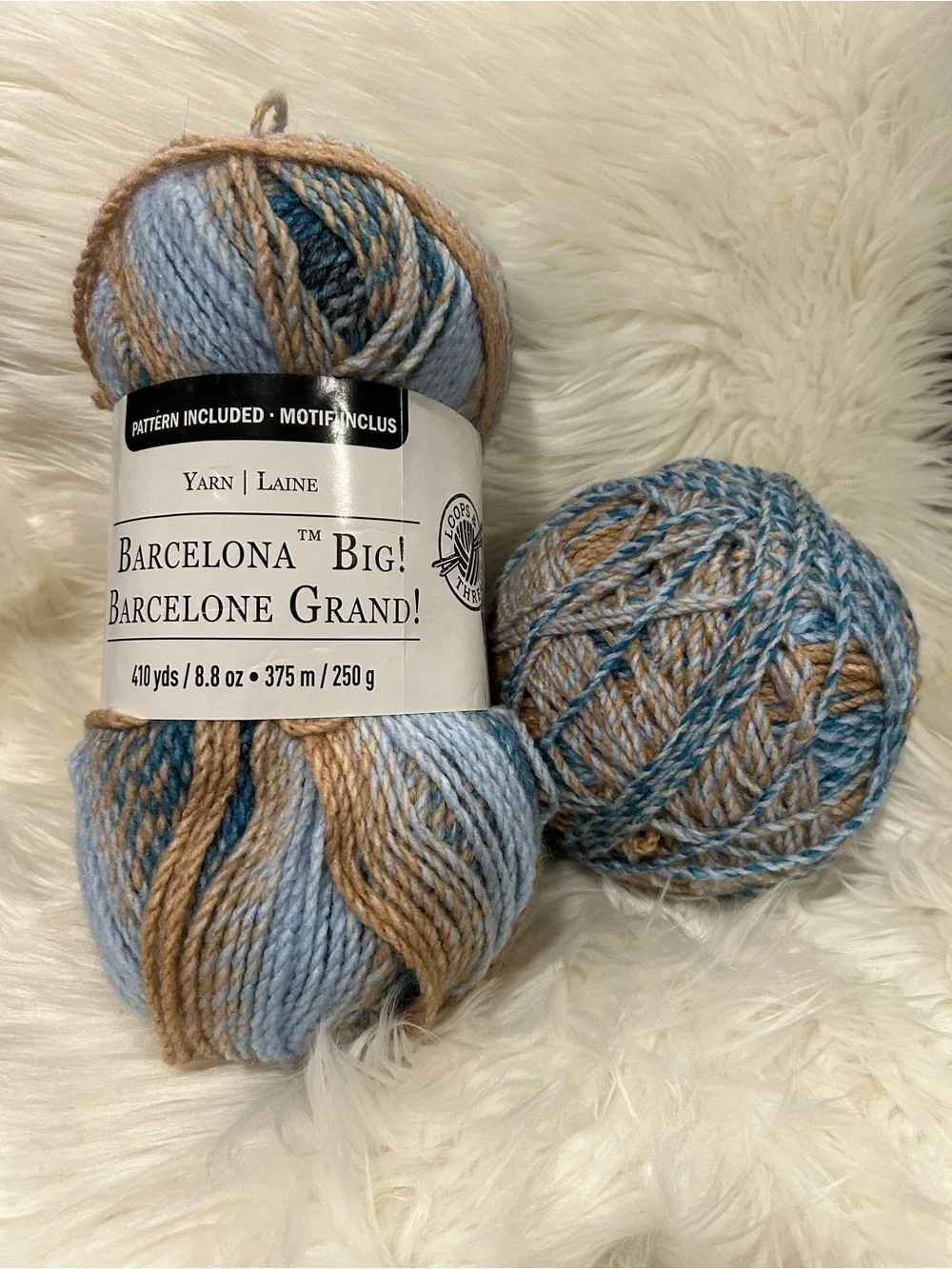 Barcelona Big! Variegated Blue & Tan Yarn